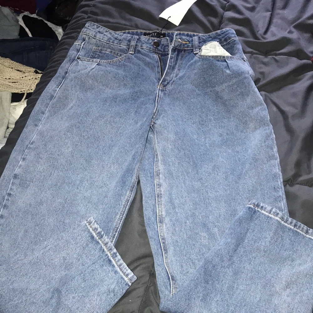 BRAND NEW JEANS ‼️‼️